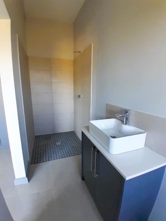 4 Bedroom Property for Sale in Whale Rock Western Cape
